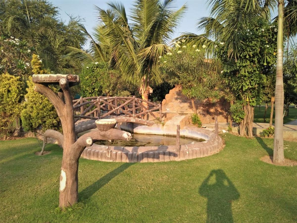 Royal Club & Resort Ahmadábád Kültér fotó